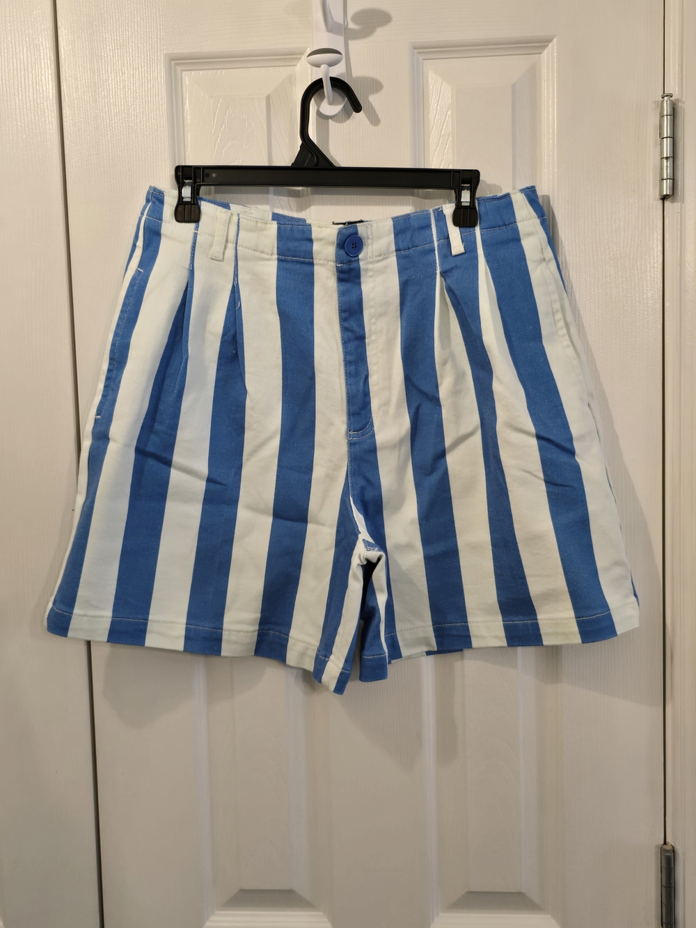 NWOT Maeve Blue and White Vertical Stripe High-Waist Shorts - 8